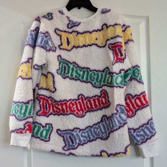 Disneyland Crewneck Sweater Adult Unisex M White Sherpa Fluffy Fleece. Disneylan - Picture 3 of 4